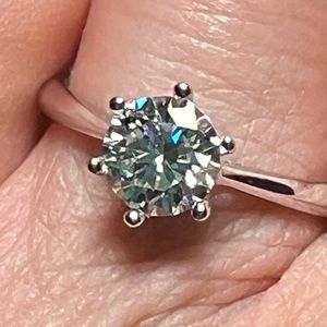 Moissanite 6.5 mm ( 1 carat approximately) ring in 925 Sterling Silver Size 7